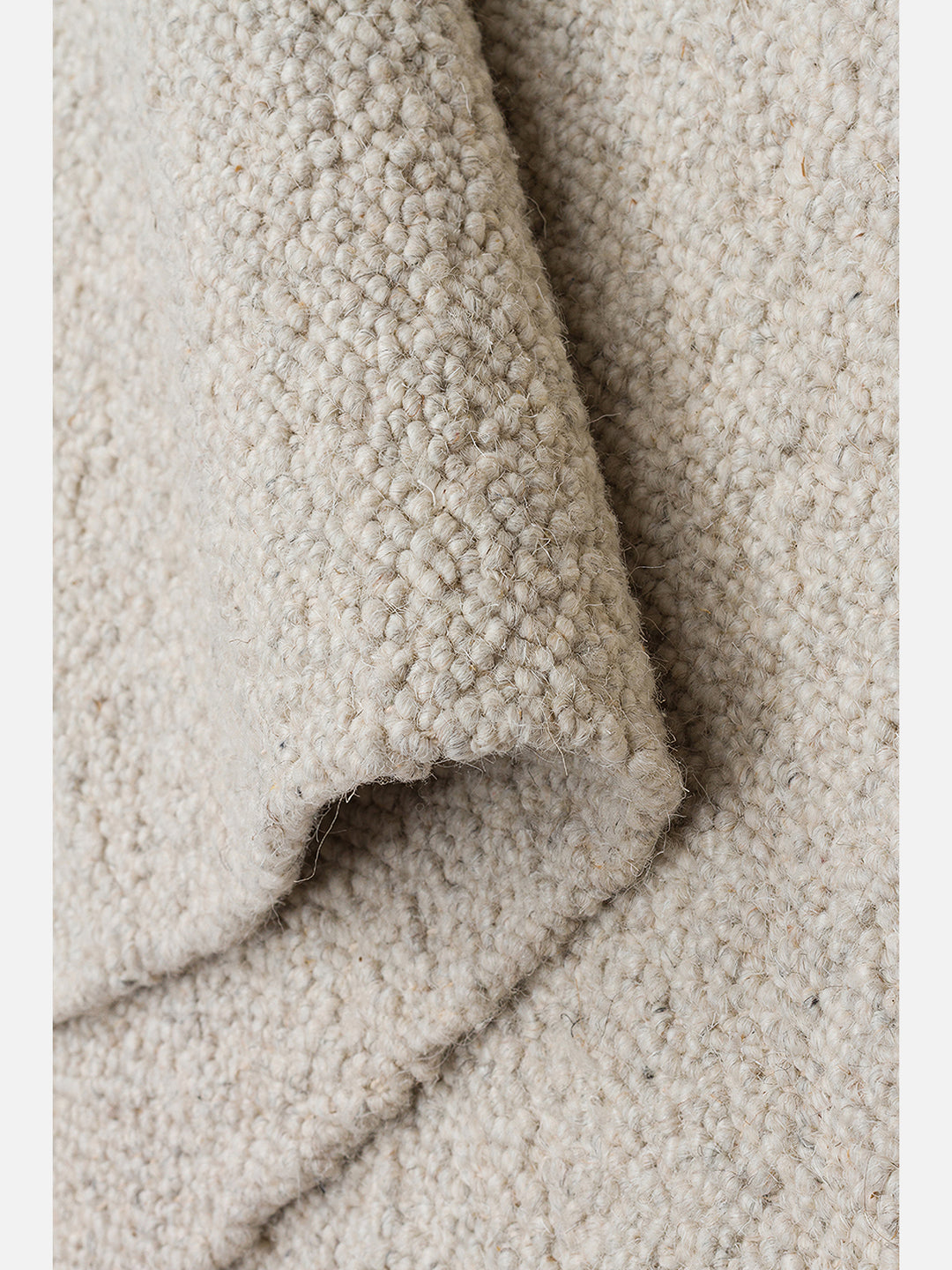 Agra Series Wool, Polyester and Cotton Blend Handwoven Rug SILVER