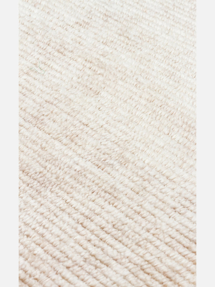 Brasilia El Emeğiyle Üretilen Modern Sade Şık TENCEL™ Özel Kara Tezgah Halısı PLAIN BEIGE - Carpetdocia