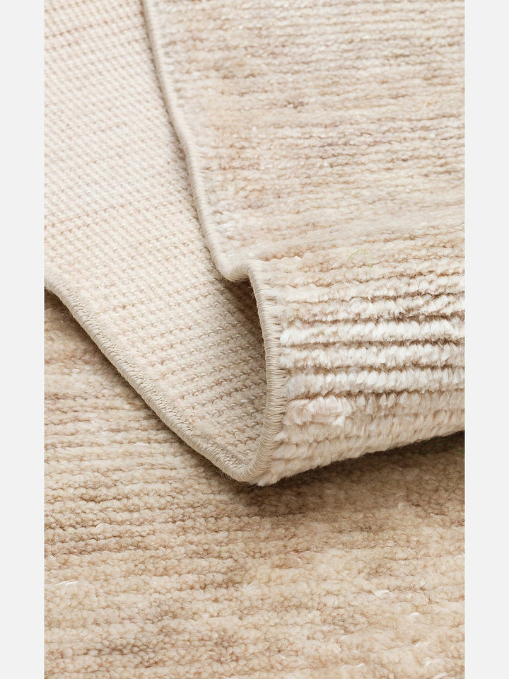 Brasilia El Emeğiyle Üretilen Modern Sade Şık TENCEL™ Özel Kara Tezgah Halısı PLAIN BEIGE - Carpetdocia