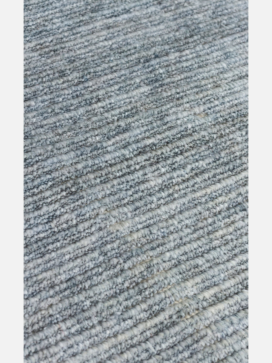 Brasilia El Emeğiyle Üretilen Modern Sade Şık TENCEL™ Özel Kara Tezgah Halısı PLAIN SKY BLUE - Carpetdocia