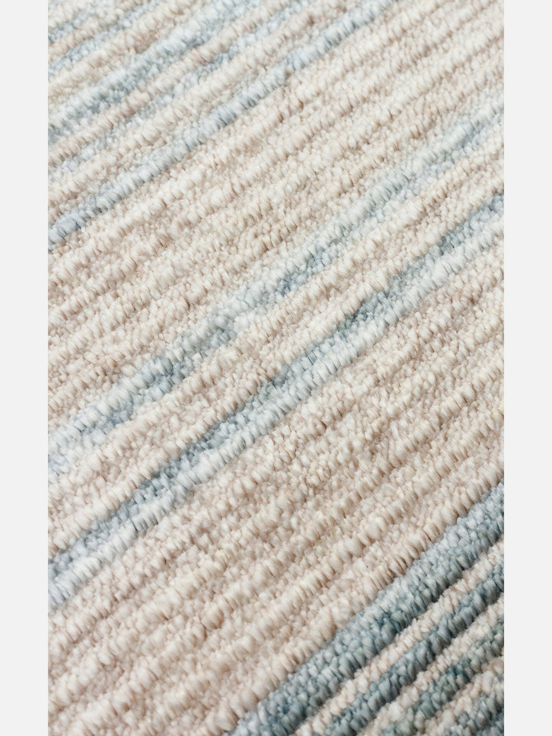 Burj Serisi %100 Naturel El Emeğiyle Üretilen TENCEL™ Kara Tezgah Halı 01 SKY VIZON - Carpetdocia