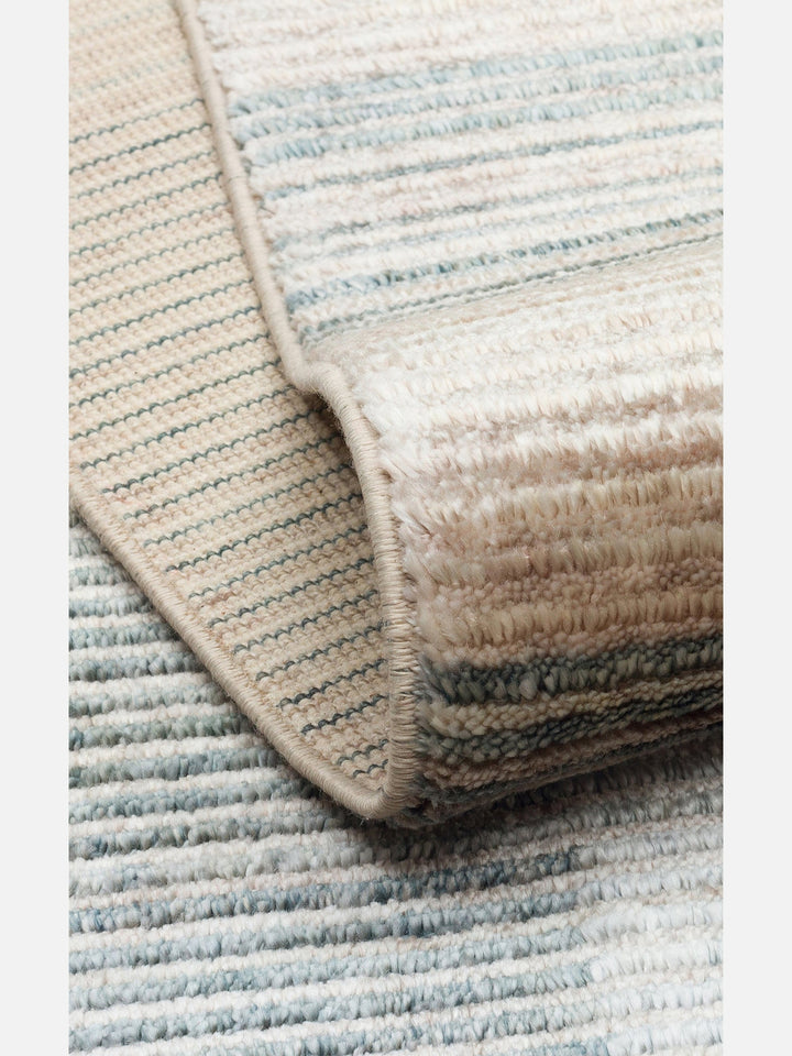 Burj Serisi %100 Naturel El Emeğiyle Üretilen TENCEL™ Kara Tezgah Halı 01 SKY VIZON - Carpetdocia