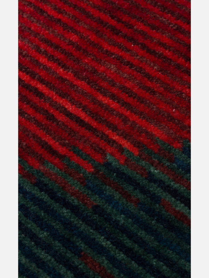 Burj Serisi %100 Naturel El Emeğiyle Üretilen TENCEL™ Kara Tezgah Halı 02 BERRY - Carpetdocia