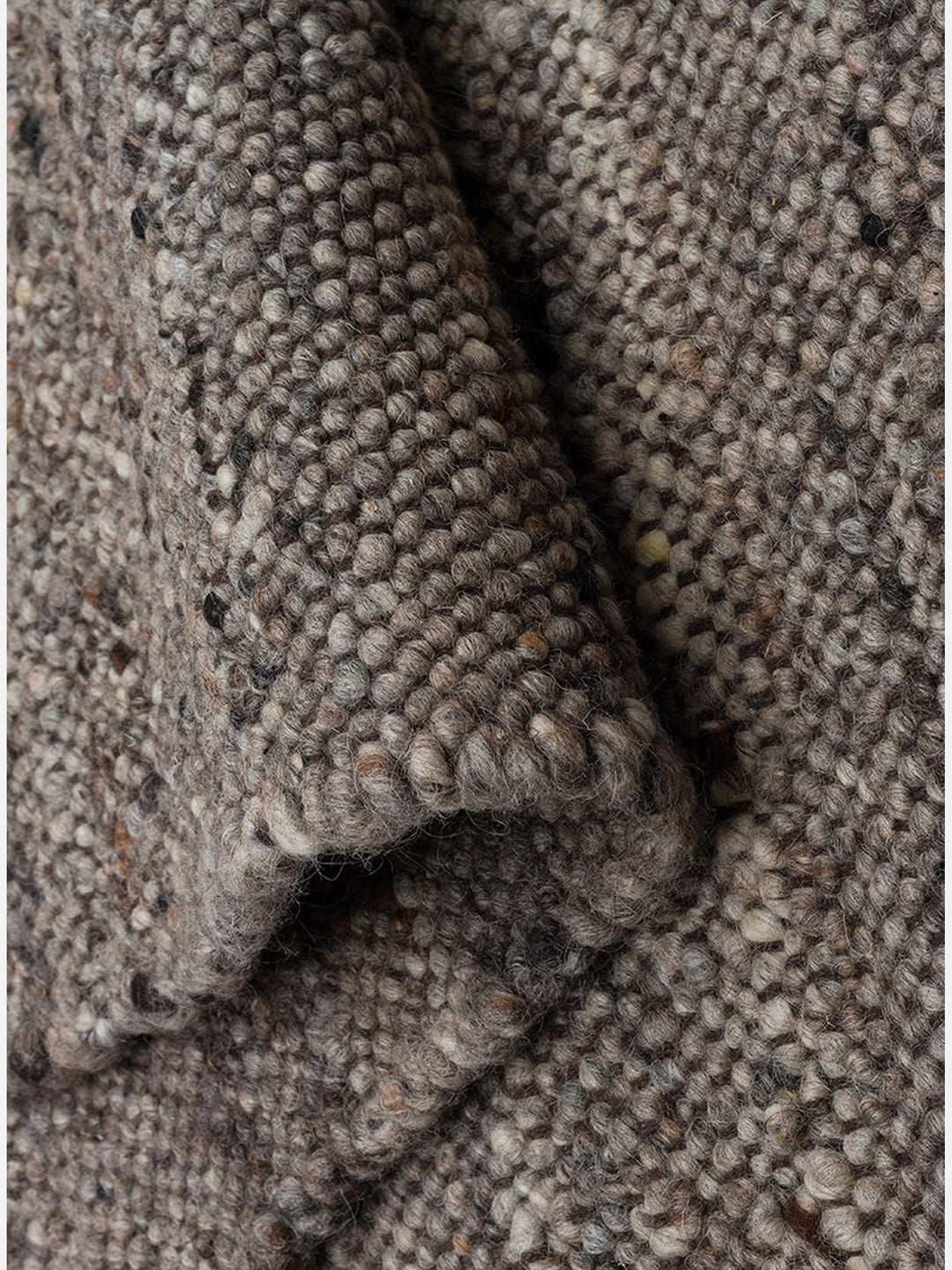 Jakarta Series Wool, Polyester and Cotton Blend Handwoven Rug ANTHRACITE