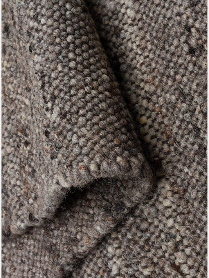 Jakarta Series Wool, Polyester and Cotton Blend Handwoven Rug ANTHRACITE