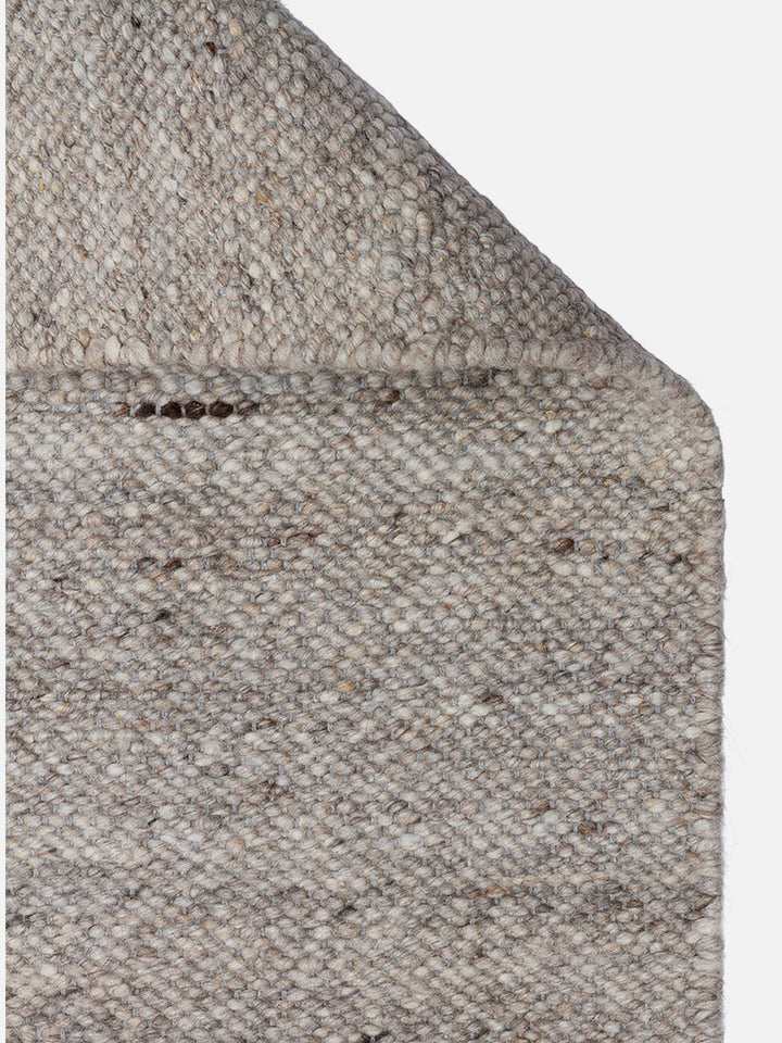 Jakarta Series Wool, Polyester and Cotton Blend Handwoven Rug SILVER