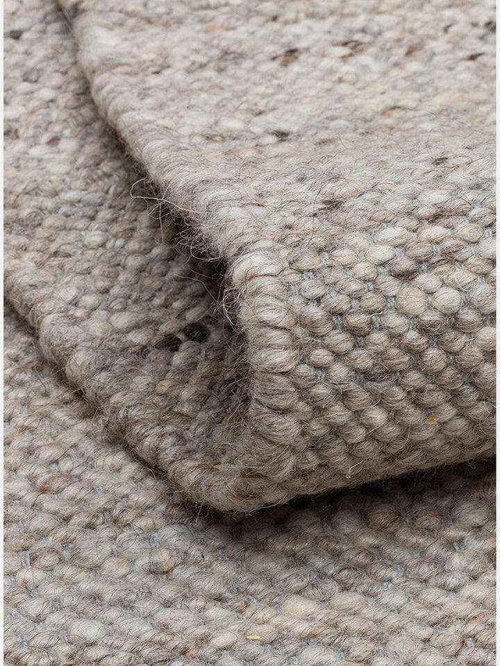 Jakarta Series Wool, Polyester and Cotton Blend Handwoven Rug SILVER