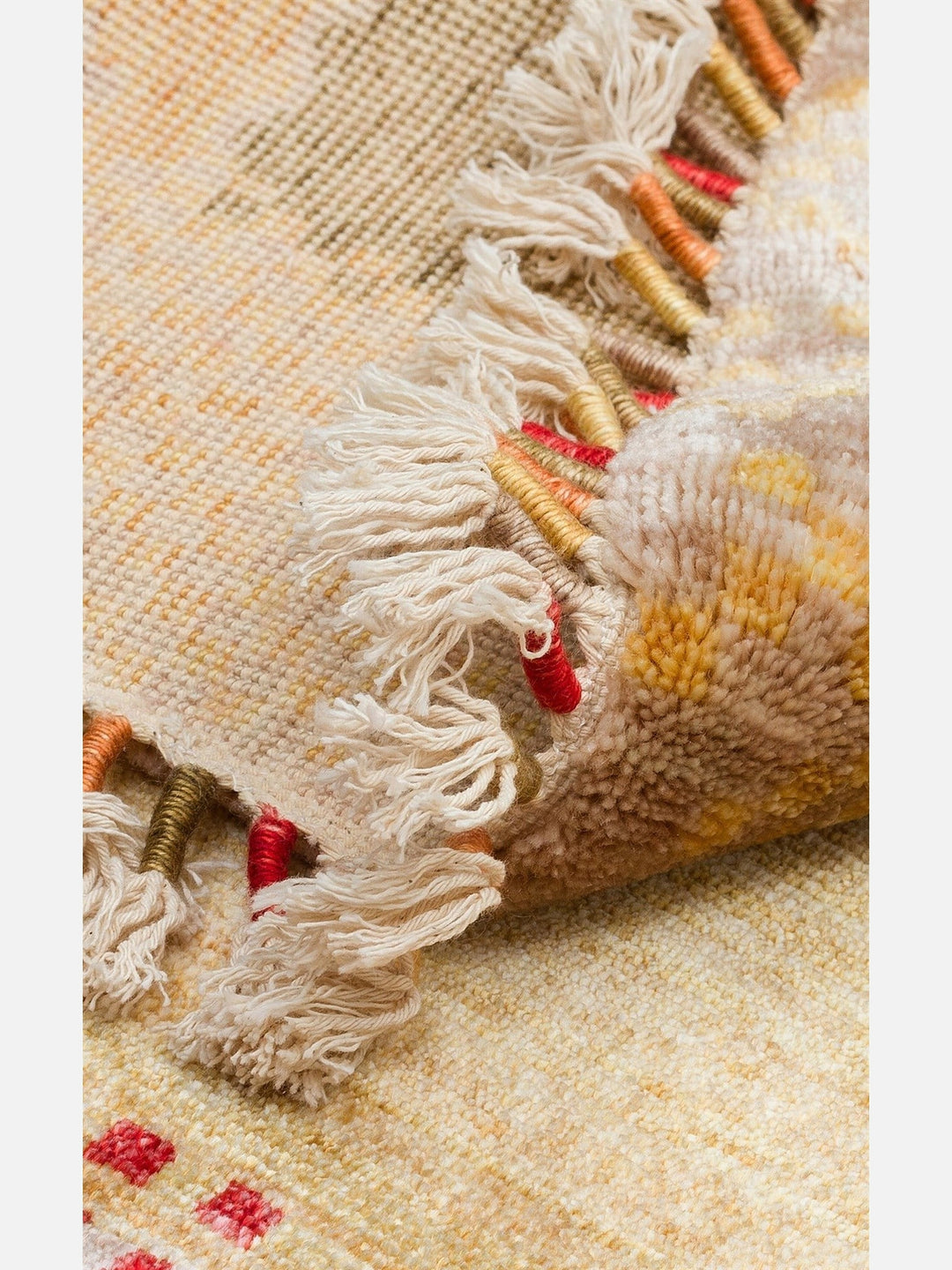 Oushak Carnaval %100 Naturel Kolay Temizlenir El Emeğiyle Üretilen TENCEL™ Modern Uşak Halısı 07 BEIGE AUTUMN Q - Carpetdocia