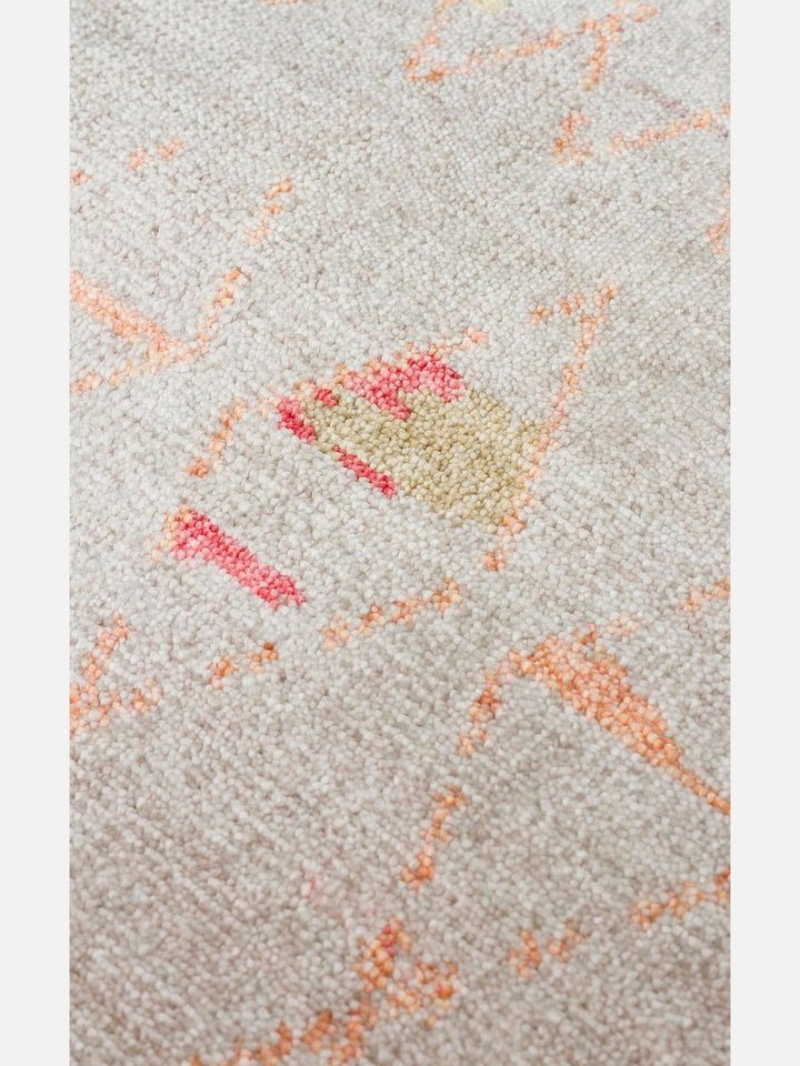 Oushak Carnaval 100% Natural Easy-to-Clean Handcrafted TENCEL™ Modern Usak Rug 15 BEIGE AUTUMN