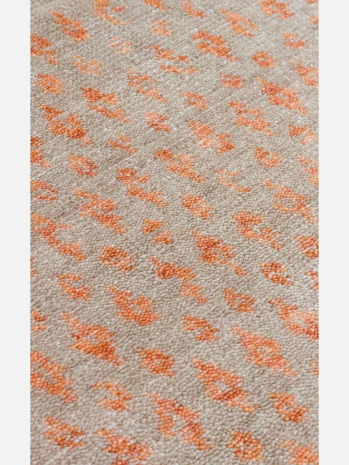 Oushak Carnaval 100% Natural Easy-to-Clean Handcrafted TENCEL™ Modern Usak Rug 15 BEIGE AUTUMN