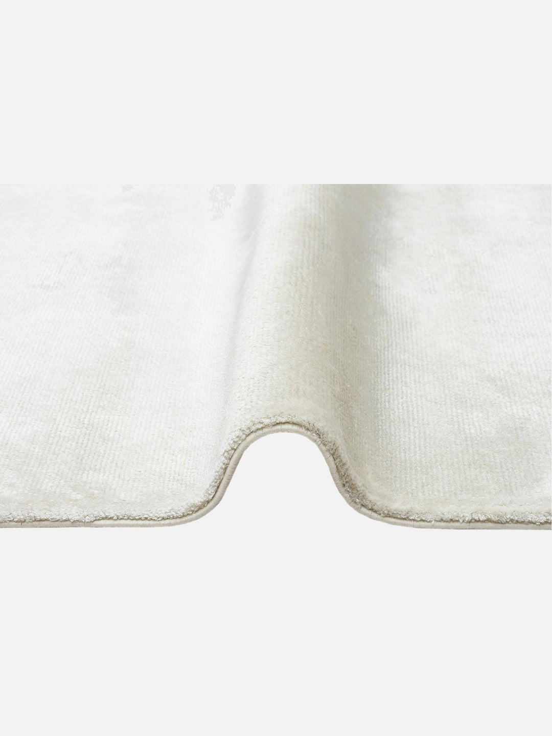 Oushak Plain %100 Naturel Düz Renk El Emeğiyle Özel Tezgahlarda Üretilen Viskon Uşak Halısı PLNECR - Carpetdocia