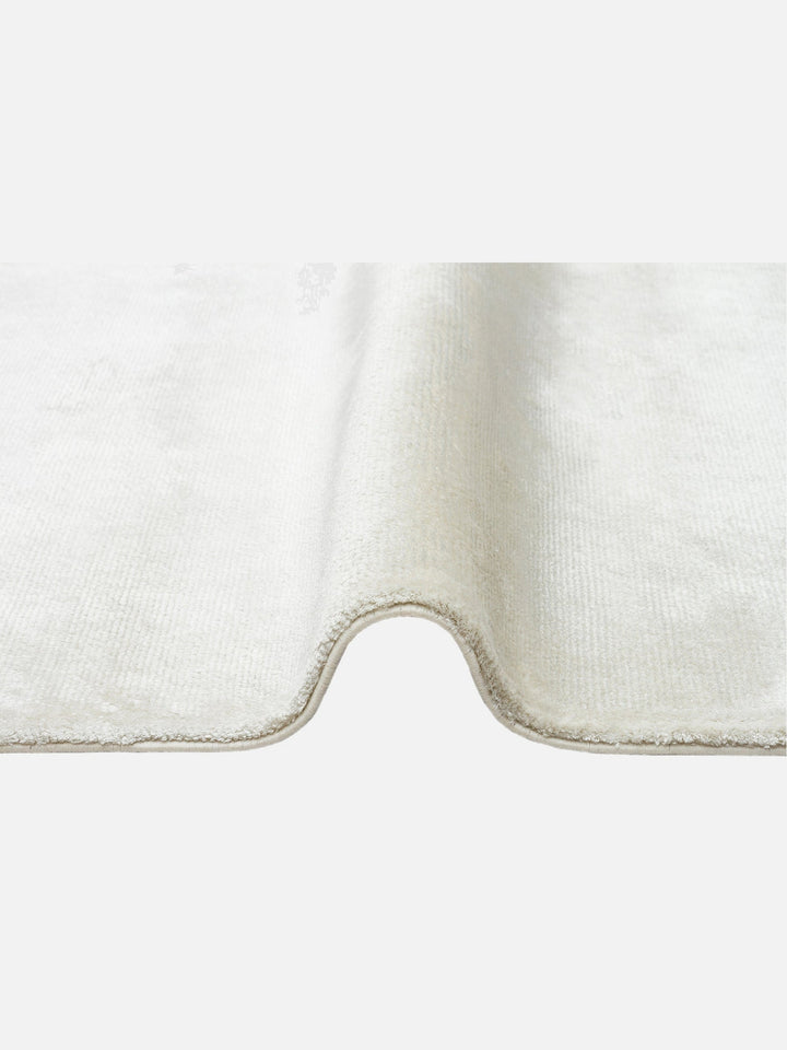 Oushak Plain %100 Naturel Düz Renk El Emeğiyle Özel Tezgahlarda Üretilen Viskon Uşak Halısı PLNECR - Carpetdocia