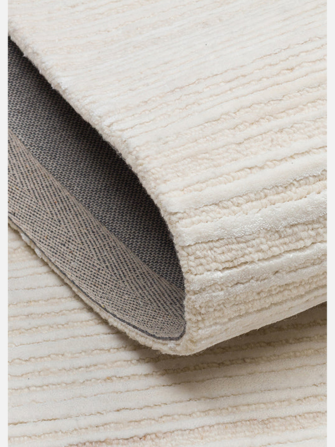 Palermo 系列羊毛与 TENCEL™ 混纺手工编织地毯 奶油色