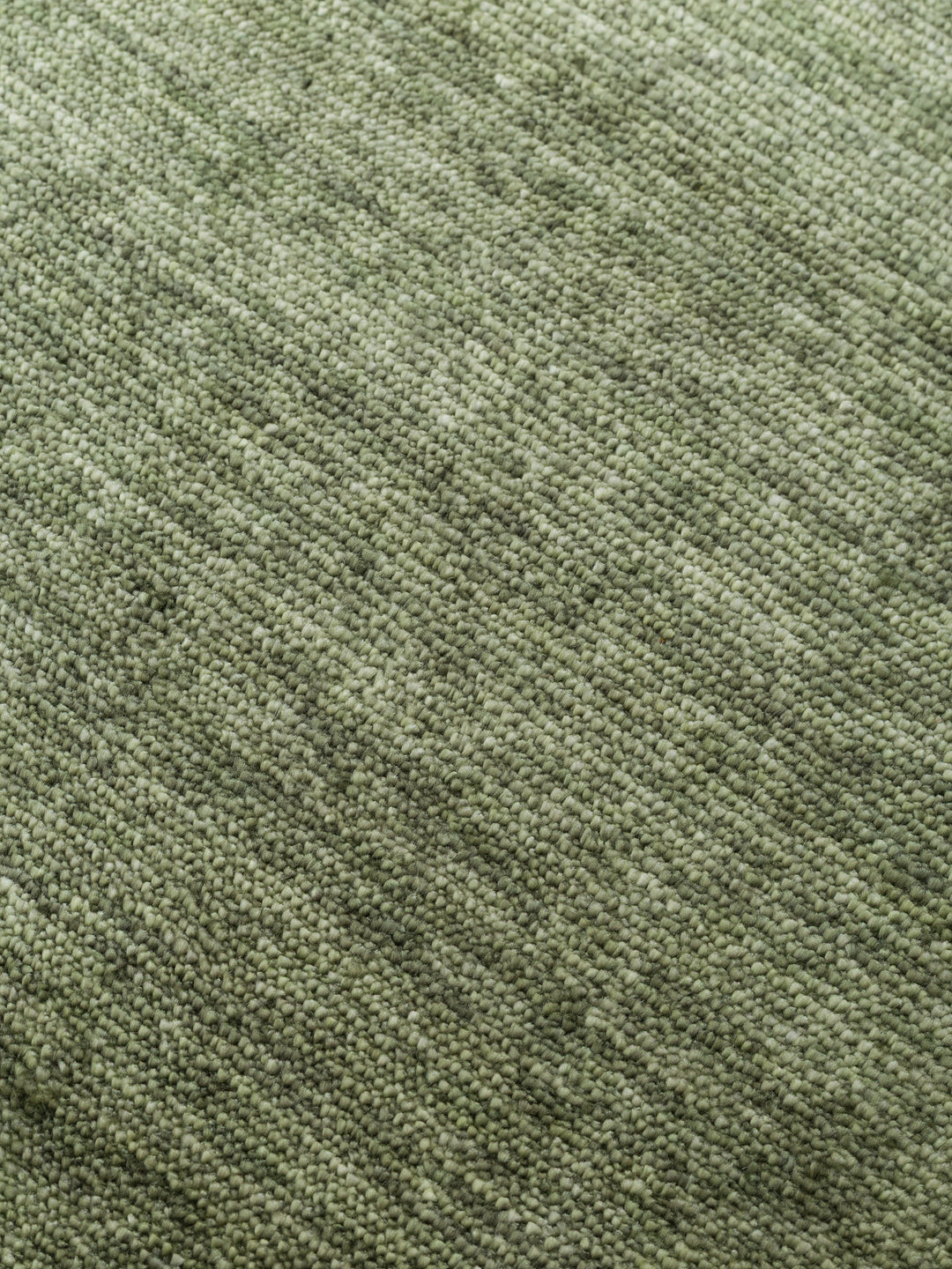 Victoria %100 TENCEL™ Lyocell El Emeği ile Üretilen Halı FOREST MOSS doku detayı
