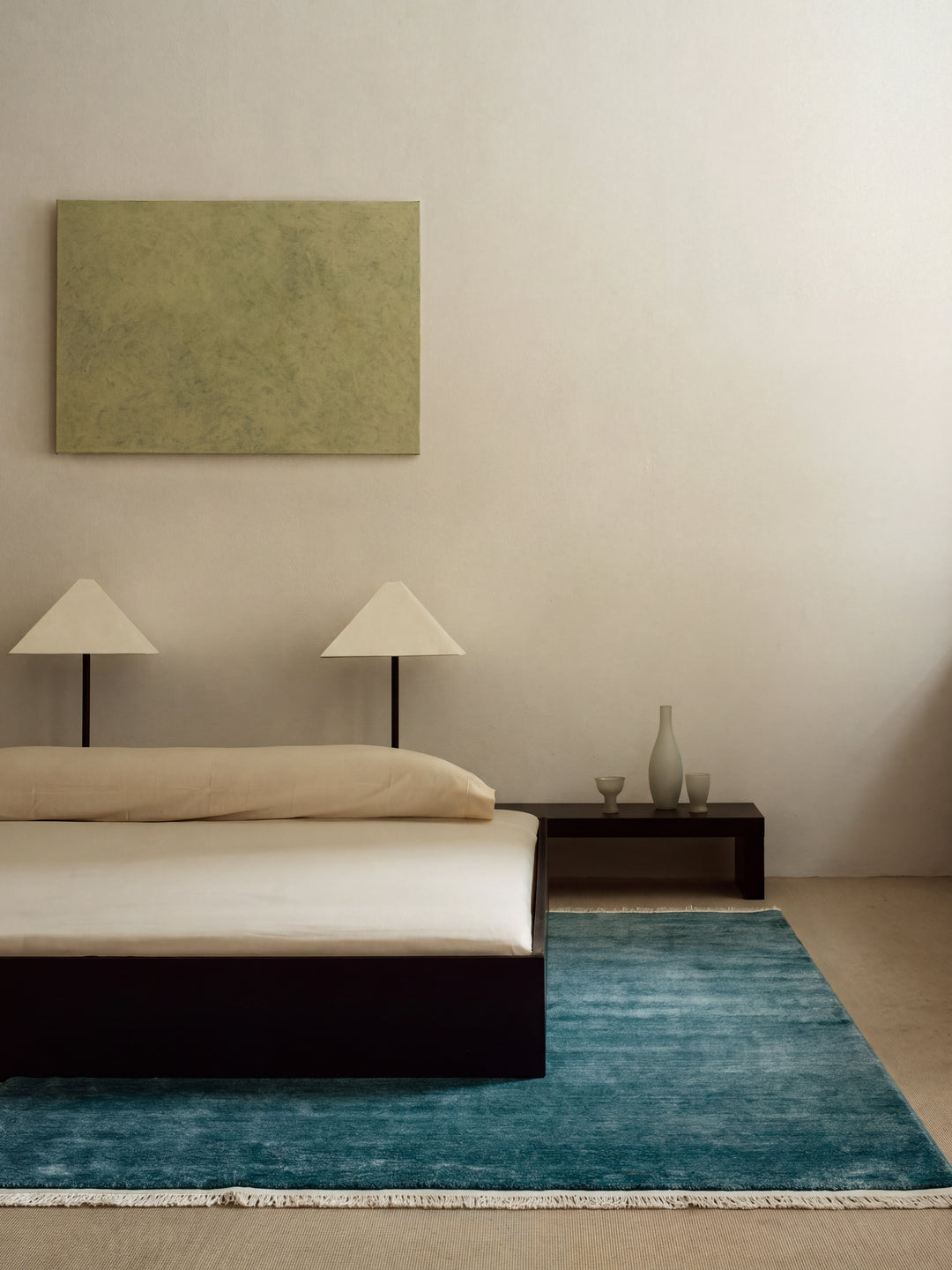 Victoria %100 TENCEL™ Lyocell El Emeği ile Üretilen Halı OCEAN MIST oda görünümü