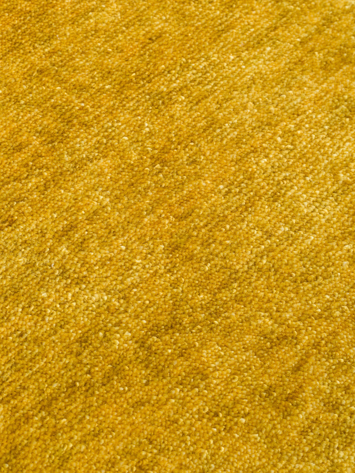 Victoria %100 TENCEL™ Lyocell El Emeği ile Üretilen Halı YELLOW SAFFRON doku detayı